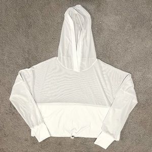 BuffBunny White Escandala Pullover